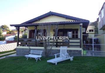 Casa com 3 quartos à venda na rua da capela, 1011, campeche, florianópolis por r$ 1.620.000