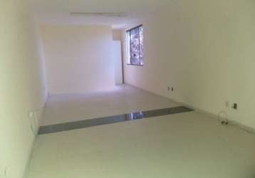 Sala comercial com 1 sala para alugar no recreio ipitanga, lauro de freitas , 40 m2 por r$ 1.300