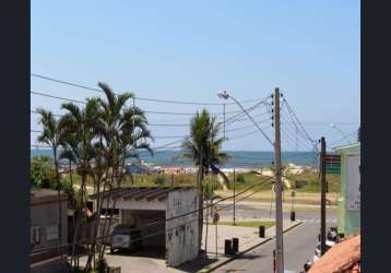 Pousada (casa) a venda em ilha comprida, no centro, com 05 suites, e um salão comercial.