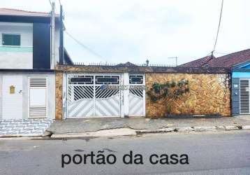 Linda casa com 5 dormitórios , sendo 1 com suite - tupi