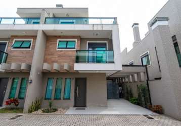 Sobrado triplex com terraço em condomínio finamente decorado no jardim das américas