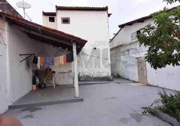 Casa para vender com 4 quartos, sendo 2 suítes no bairro jabotiana em aracaju