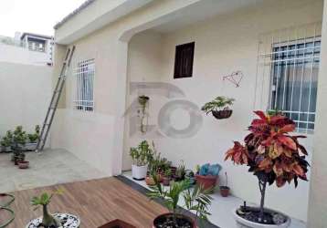 Casa para vender com 3 quartos, sendo 2 suítes no bairro luzia em aracaju