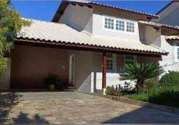 Casa com 3 dormitórios à venda, 237 m² por r$ 1.170.000,00 - vila zezé - jacareí/sp