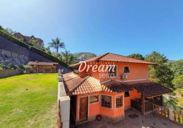 Casa com 4 dormitórios à venda, 262 m² por r$ 1.500.000,00 - albuquerque - teresópolis/rj