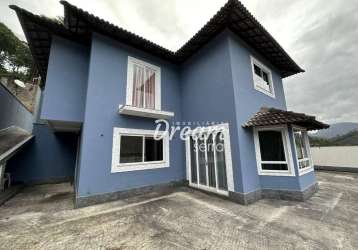 Casa com 3 dormitórios à venda, 140 m² por r$ 698.000,00 - prata - teresópolis/rj