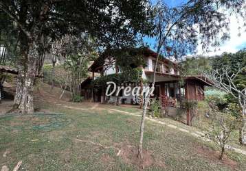 Casa com 6 dormitórios à venda, 304 m² por r$ 945.000,00 - albuquerque - teresópolis/rj