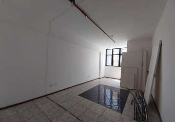 Sala comercial com 1 sala para alugar na pasteur, 89, santa efigênia, belo horizonte por r$ 650