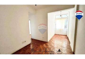 Vendo quarto e sala em ipanema com vaga de garagem. 38m2 moradia ou investimento