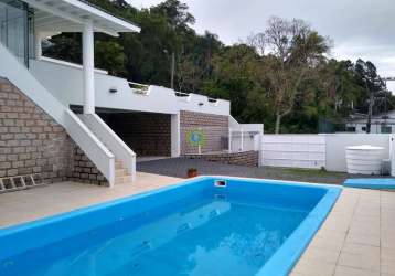 Casa de alto padrão na ponta de baixo, em são josé, 600 m² de área. 5 dormitório