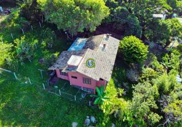 Ótima casa semi-mobiliada à venda na praia da gamboa em garopaba.