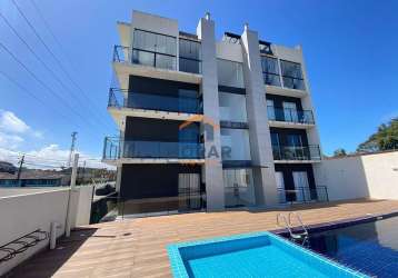 Cobertura duplex com piscina a apenas 500m do mar