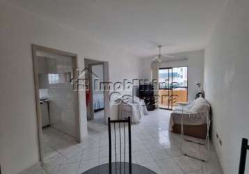 Apartamento com 01 dormitório, no caiçara á 100 metros da praia!!!