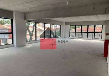 Prédio para locação, brooklin, possue 3 pavimentos, com varias salas, banheiros, 30 vagas de garage