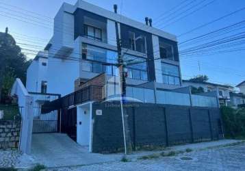 Geminado triplex em condomínio no boa vista!