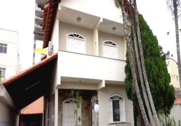 Casa à venda com 5 suítes na praia do morro, guarapari es