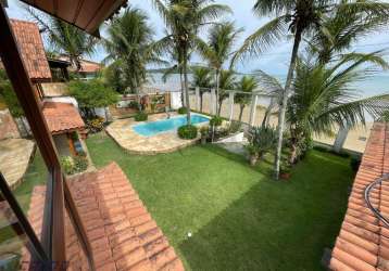 Casa duplex à venda pé na areia, frente mar da praia de santa mônica, guarapari es.