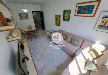 Apartamento com 2 dormitórios no centro do guarujá, uma quadra da praia.