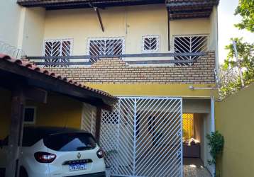 Vende casa duplex