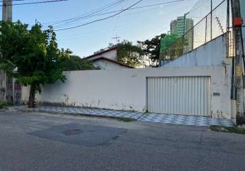 Vende casa no bairro de fátima