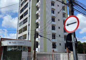 Vende apartamento com excelente localização