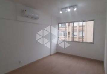 Sala comercial no centro de florianópolis com 51,24 m².