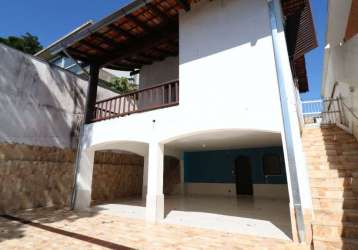 Casa tipo  para venda com 4 quartos, 336m²