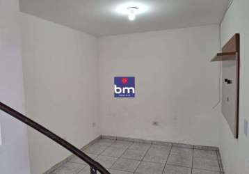 Casa para alugar em taboão da serra, jardim são paulo, com 2 quartos, com 60 m², condomínio avelina