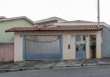 Versátil casa tipo  para venda com 3 quartos, 184m²