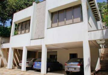 Funcional casa tipo  para venda com 4 quartos, 366m²