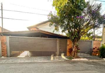 Elegante casa tipo  para venda com 3 quartos, 350m²