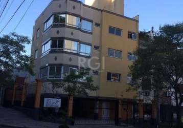 Vende apartamento com 3 dormitórios, sala ampla,balcão pia com granito ao lado da churrasqueira, cozinha, área de serviço, ar condicionado na sala e suíte, banheiro social, lavabo e 2 vagas de garagem