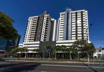 Sala comercial semi-mobiliada, localizada no polo jurídico e administrativo da cidade, composta de recepção, sala de atendimento, banheiro e cozinha. piso em porcelanato, teto com rebaixamento em gess