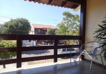 Casa 4 dormitórios, 1 suíte, 4 vaga de garagem, no bairro cavalhada, porto alegre/rs &lt;br&gt;  &lt;br&gt;excelente casa no bairro cavalhada, jardim das palmeiras. &lt;br&gt;&lt;br&gt;no piso superio