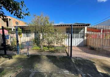 Ótima residência localizada no bairro lomba do pinheiro de frente para uma área de preservação ambiental!&lt;br&gt;são 2 casas no pátio:&lt;br&gt;casa da frente: sala, cozinha, banheiro , 2 dormitório