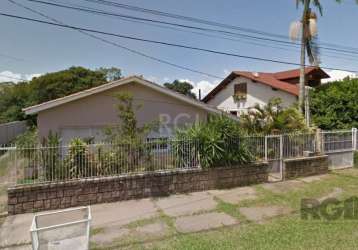 Casa com 3 dormitórios, 1 varanda, 2 vagas de garagens, bairro belém novo, porto alegre/rs&lt;br&gt;    &lt;br&gt;   &lt;br&gt;excelente casa no bairro belém novo na rua eustáquio inácio da silveira p