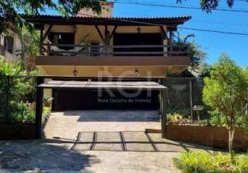 Casa para locação no jardim isabel mobiliada , 7 dormitórios, 2 suítes, 5 vagas!&lt;br&gt;&lt;br&gt;casa excepcional, 03 pisos, 02 suítes mais 04 dormitórios,  sala de estar com 180m², piso em tabuão,