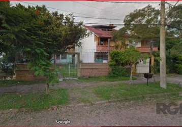 Terreno medindo 11 x 43 = 473, plano.&lt;br&gt;neste terreno consta uma casa ,  com living, tres dormitorios, banheiro, cozinha.&lt;br&gt;vamos visitar?&lt;br&gt;aguardo sua ligação.