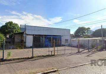 Depósito comercial para alugar no bairro menino deus, porto alegre&lt;br&gt;&lt;br&gt;disponível para locação, este depósito comercial no bairro menino deus oferece uma área privativa de 1.660m². o es