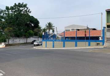 Esquina comercial no cerejeiras