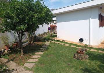 Casa com 3 dormitórios à venda, 184 m² por r$ 880.000,00 - estação - são roque/sp