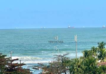 Cobertura com vista parcial para o mar á venda na enseada!