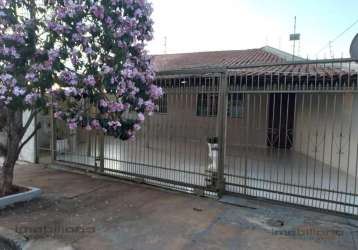 Linda casa na familiar e tradicional vila casoni