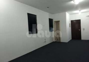 Sala comercial 33m², 1 banheiro e 1 vaga coberta, na vila guiomar em santo andré.