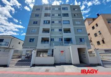 Apartamento com 2 quartos para alugar na rua cecilia maria espindola, 131, nova palhoça, palhoça, 79 m2 por r$ 2.200