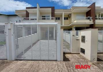 Casa com 3 quartos para alugar na rua maestro manoel pernes da silva, 46, santa mônica, florianópolis, 153 m2 por r$ 6.600