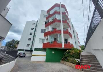 Apartamento com 3 quartos para alugar na rua douglas seabra levier, 235, carvoeira, florianópolis, 63 m2 por r$ 2.500