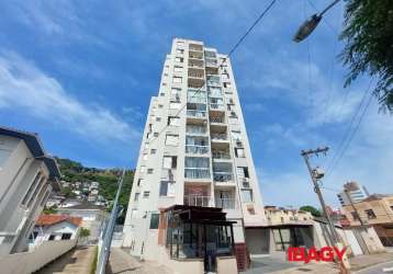 Apartamento com 3 quartos para alugar na rua major costa, 118, centro, florianópolis, 84 m2 por r$ 3.000