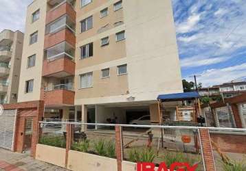 Apartamento com 2 quartos para alugar na rua siena, 43, passa vinte, palhoça, 69 m2 por r$ 2.800