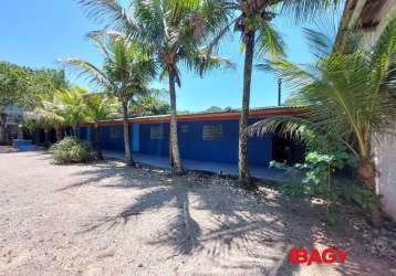 Casa com 2 quartos para alugar na servidão sebastião josé vieira, 71, campeche, florianópolis, 120 m2 por r$ 4.000